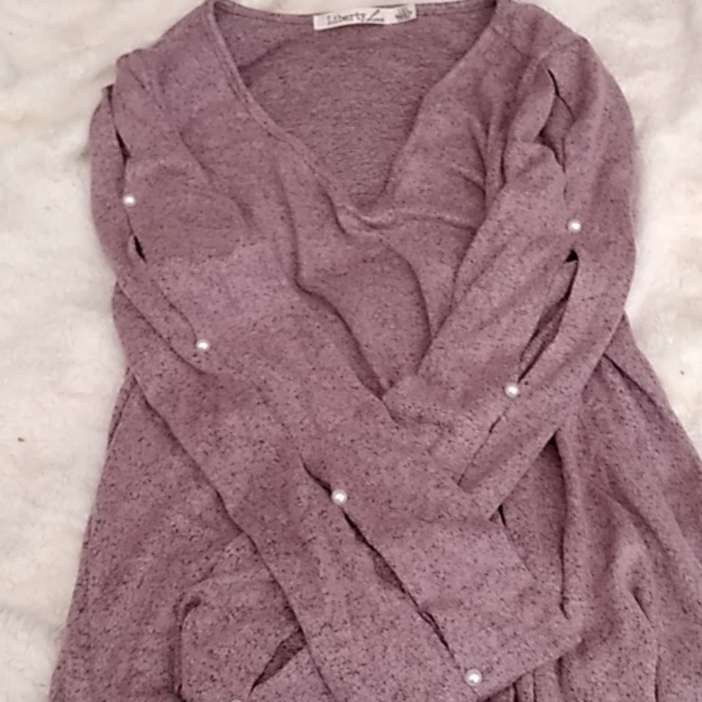 Light weight sweater